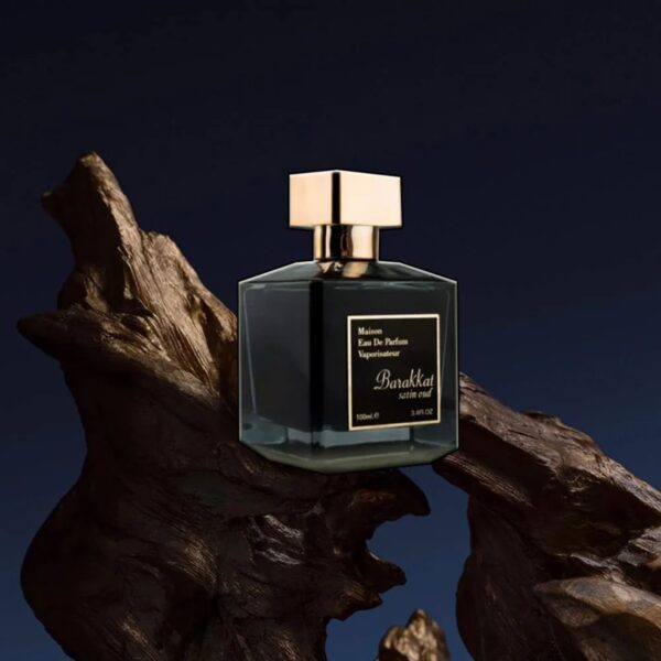 Barakkat Satin Oud By Fragrance World Eau de Parfum 3.4 Oz/100ml - Imagen 3